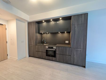 For Lease - 35 Mercer Street Unit# 2515, Toronto, Ontario - Photo 2
