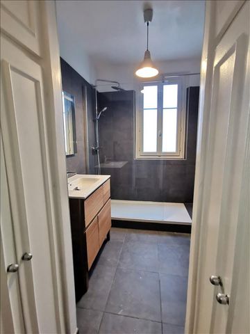 2 pièces - 44,46 m² - 2ème étage - Colocation non autorisée - Photo 2