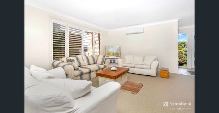 Spacious four bedroom home in Salamander Bay - Photo 2