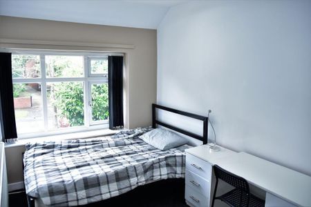 4 bedroom house to rent - Photo 3