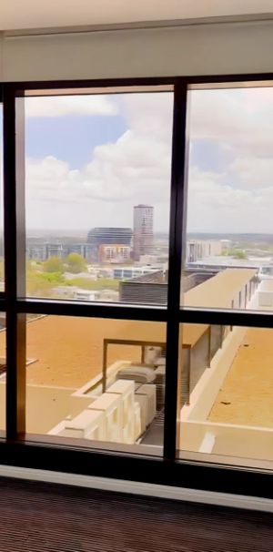 2 bed 2 bath - Photo 2