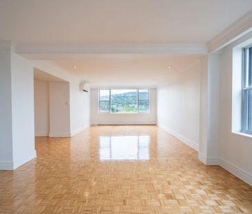 Spacious 2 Bedrooms - 200 Kensingon, Westmount - Photo 2