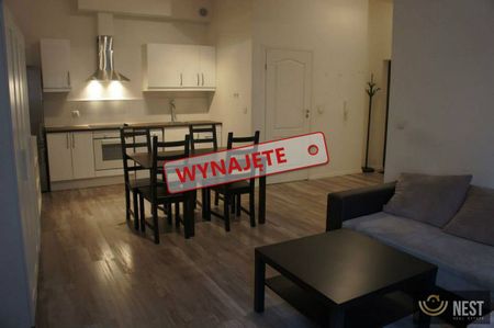 Do wynajęcia czteropokojowy apartament na Starym Mieście ! - Zdjęcie 4