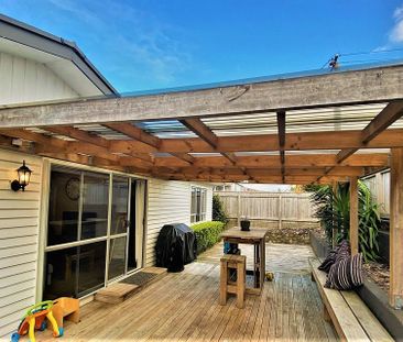 Renovated Family Home in quiet convenient location - Photo 3