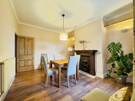 2 bedroom terraced house to rent - Photo 4