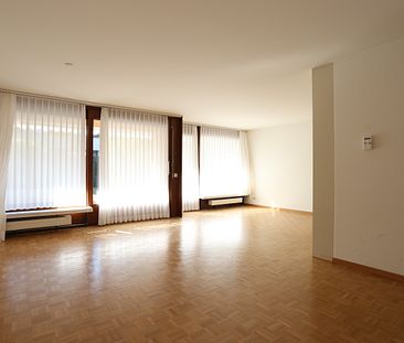 5.5-Zimmer-Eck-Einfamilienhaus an ruhiger Wohnlage in Bottmingen - Foto 4