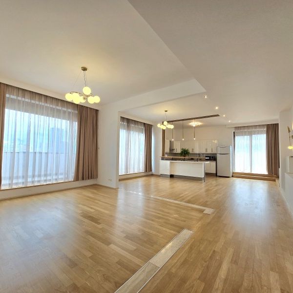 Penthouse apartment - Photo 1
