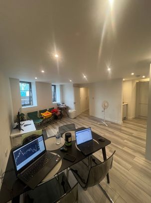 2 Bed Flat, West Green Road, N15 - Photo 1