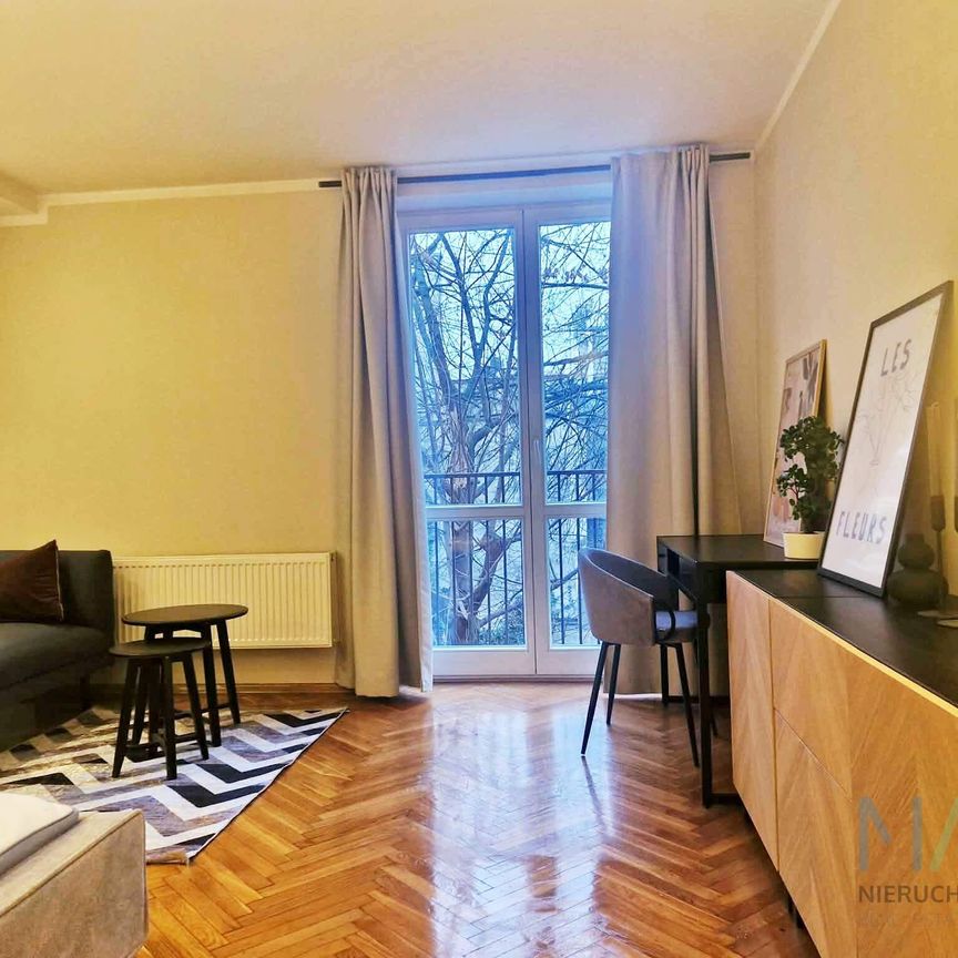 Przytulna kawalerka przy ul. św Tomasza. Zadbana kamienica - Фото 1