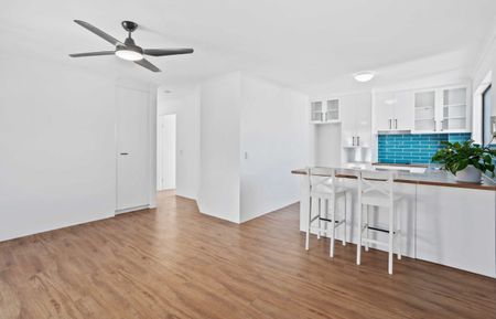 13/2269-2271 Gold Coast Highway - Photo 4