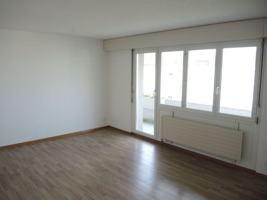 Familienfreundliche Wohnung mit Balkon zu vermieten! - Foto 1