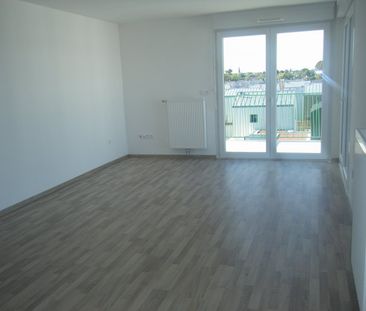 RUE LOUIS VICTOR DE BROGLIE - BEZANNES - Photo 1