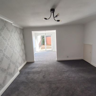 3 bedroom detached house to rent - Photo 1