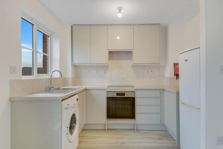2 bedroom apartment to rent - Photo 3