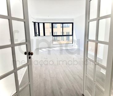 2 room luxury Flat for rent in Cascais e Estoril, Portugal - Photo 1
