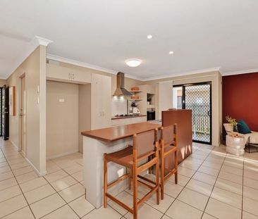 21 Laurie Motti Parade, Kirwan - Photo 1