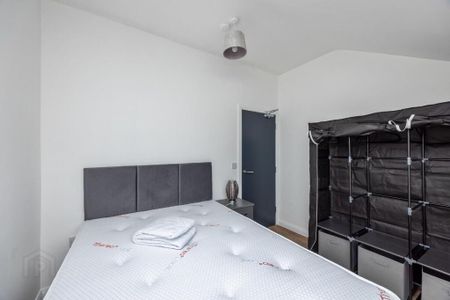 Apt 6, 27 Camden Street, Belfast, BT9 6AT - Photo 4