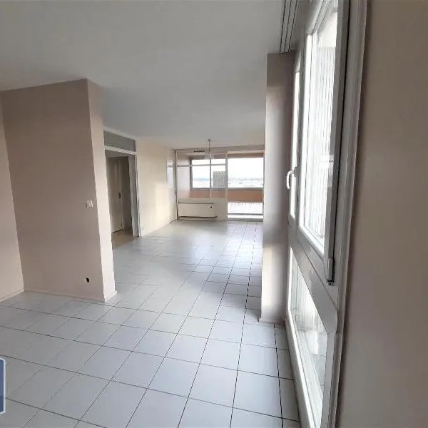 Appartement à louer 3 pièces 77.31m² - Photo 1