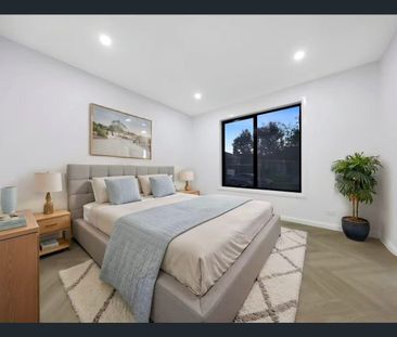 Spacious & Stylish 4-Bedroom Family Home - Photo 4