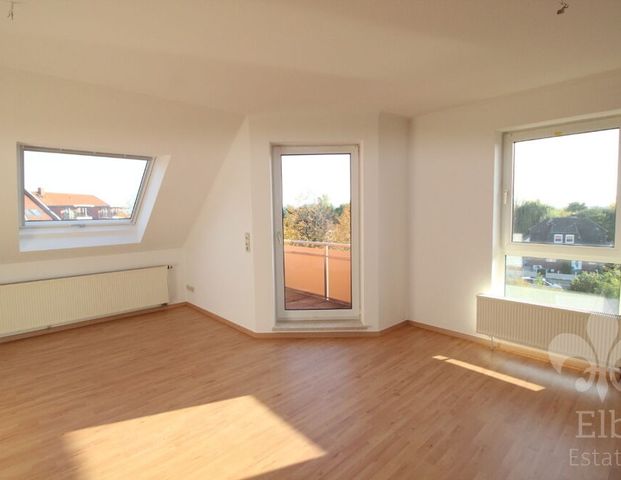 Individuelle 2 Zimmer Dachgeschosswohnung mit Balkon und Tageslichtbad im Lindenplatz/Hermsdorf - Foto 1