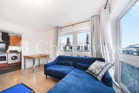 2 bedroom flat to rent - Photo 2