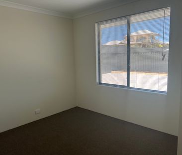 Modern Coastal Living - Brand New Family Home - Photo 4