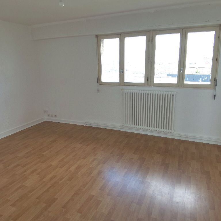 Location Appartement 4 pièces 83m² RENNES 35000 - Photo 1