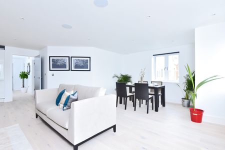 Ealing Green, Ealing, London, W5 - Photo 5