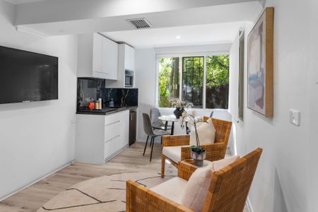 Resort-Style Family Home - Photo 2