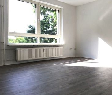Schnuckelige 3-Zimmer-Wohnung mit Balkon! Erstbezug nach Modernisie... - Foto 1