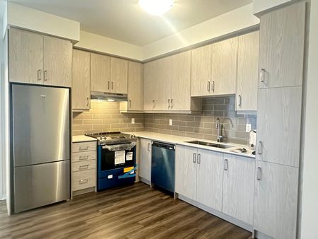 For Lease - 131 Honeycrisp Crescent Unit# TH222, Vaughan, Ontario - Photo 2