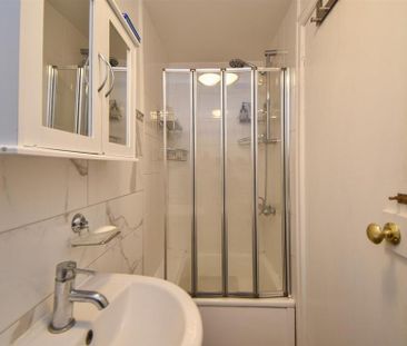 1 bedroom flat to rent - Photo 6