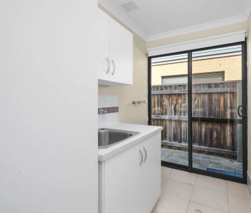 Coastal Comfort & Family Living at Its Finest - Photo 4