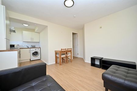 Apt 1107 Bradbury Court 10 Jubilee Road, Belfast, BT9 7JL - Photo 4