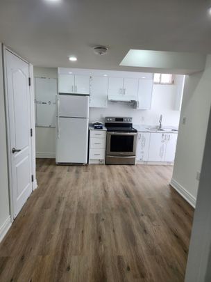 For Lease - 40 Sleeth Street, Brantford, Ontario - Photo 1