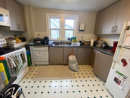 287 Albert St - 5 bed, 2 bath STUDENT HOME - Photo 4