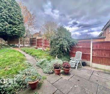 2 bedroom semi-detached house to rent - Photo 4