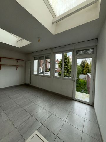Location Maison 4 pièces 84m² LAMBERSART 59130 - Photo 5