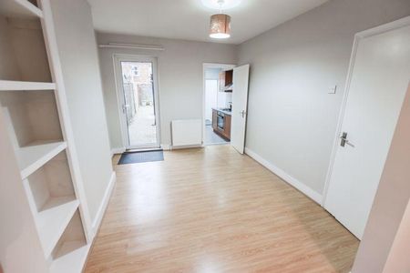 3 bedroom house to rent - Photo 4