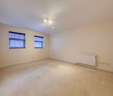 1 bed ground floor flat to rent in The Square, Kenilworth, CV8 - Photo 3