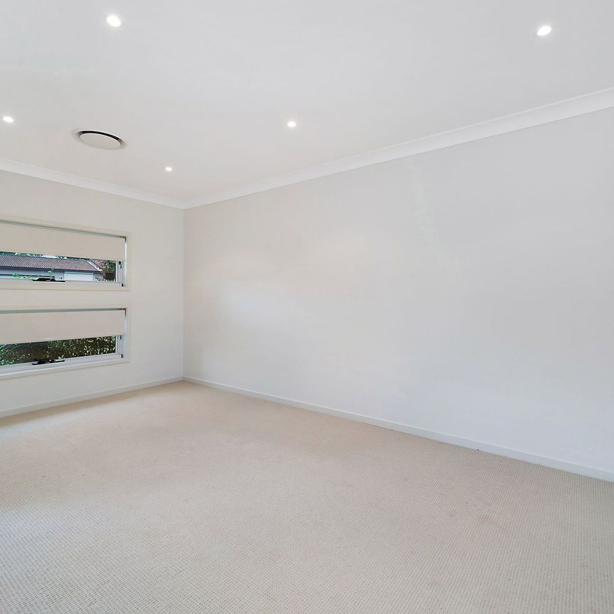 33 Ferraby Drive, - Photo 1