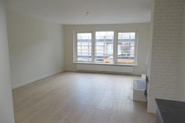 Binnendoor 2 - Photo 1