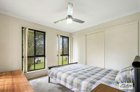 FOUR BEDROOM HOME IN QUIET CUL-DE-SAC - Photo 5