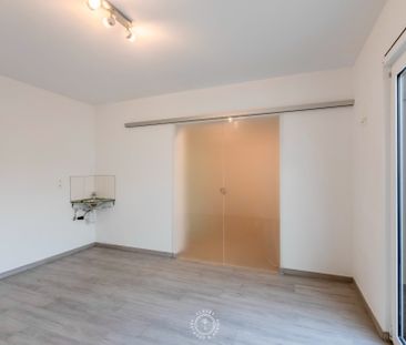 Ruim en energiezuinig gelijkvloers appartement op wandelafstand van... - Photo 2