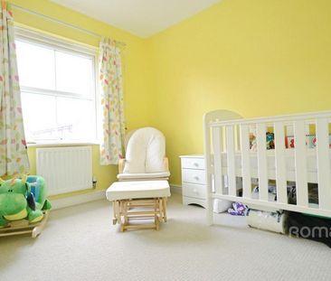 3 bedroom terraced house to rent - Photo 2