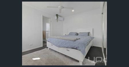 29 Amber Circuit, Ripley, Qld 4306 - Photo 5