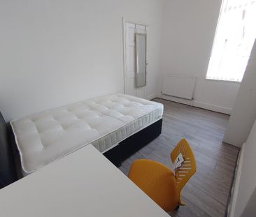 Finlay Street, Liverpool. - Photo 4