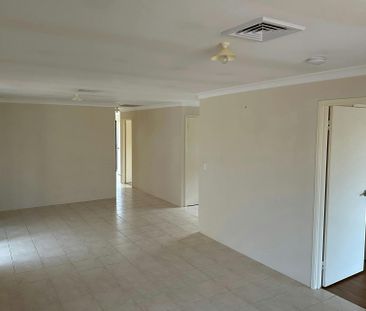 PERFECT LOCATION! - Photo 6