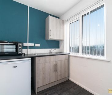 Studio Apt. Hazel Close, Blackburn - Photo 6