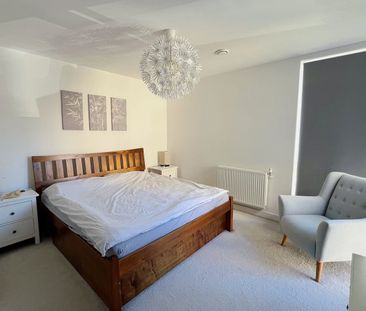 2 Bed Flat, Adenmore Road, SE6 - Photo 6